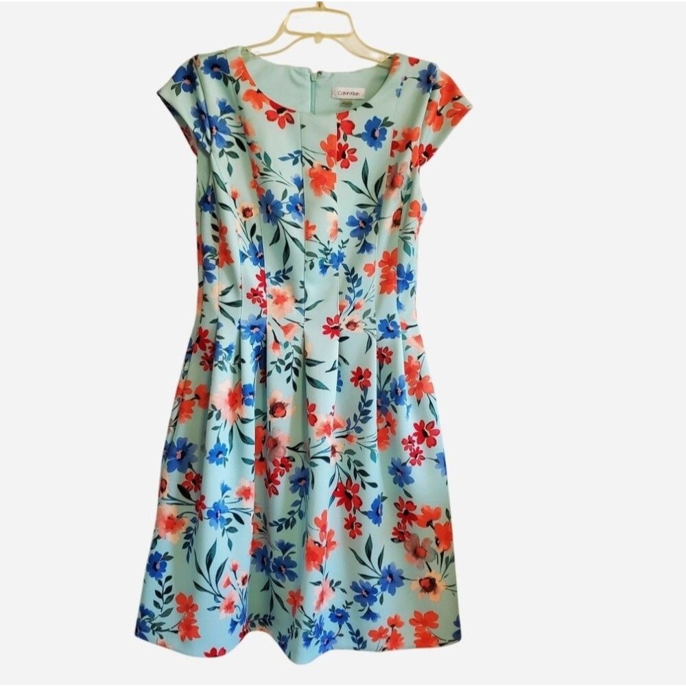 Calvin Klein Blue Floral Fit and Flare Dress Cap Sleeve Size 6 Career Cocktail